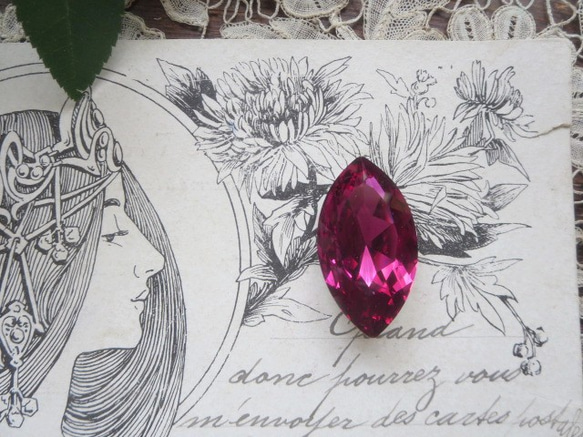 *♥Swarovski Crystal Stone 4227 Navette Fuchsia 32X17mm♥* 4枚目の画像