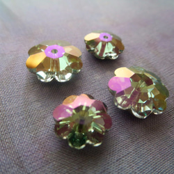 *♥Swarovski Crystal #3700 Margarita Sew-On Stones Celadon♥* 1枚目の画像