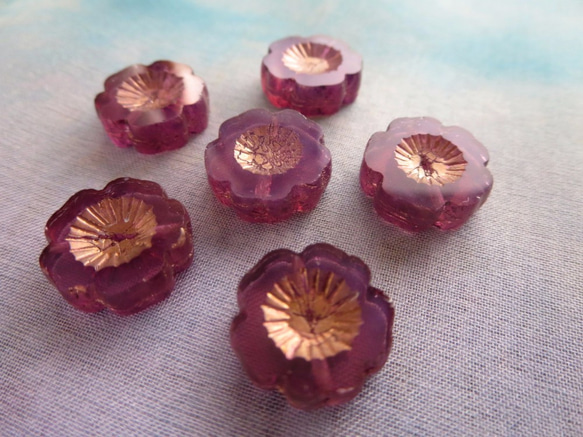 *♥Czech Table cut Flower Glass Beads Orchid Opal Bronze♥* 3枚目の画像