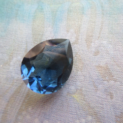 *♥*Vintage Crystal Stone Pear Shape Montana*♥* 1枚目の画像