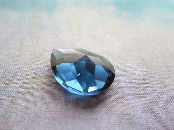 *♥*Vintage Crystal Stone Pear Shape Montana*♥* 3枚目の画像