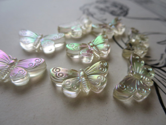 *♥Vintage German Lucite Beads Butterfly Crystal AB 8pcs*♥* 2枚目の画像