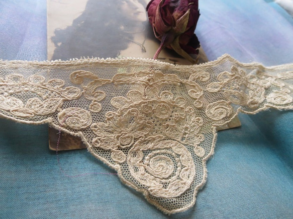 *♥*Antique Calais lace Handmade Lace Tea Cream*♥* 3枚目の画像