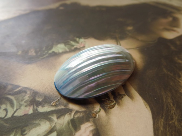 *♥Beautifuly Osmena pearl Cabochon Pale Blue Rainbow♥* 1枚目の画像