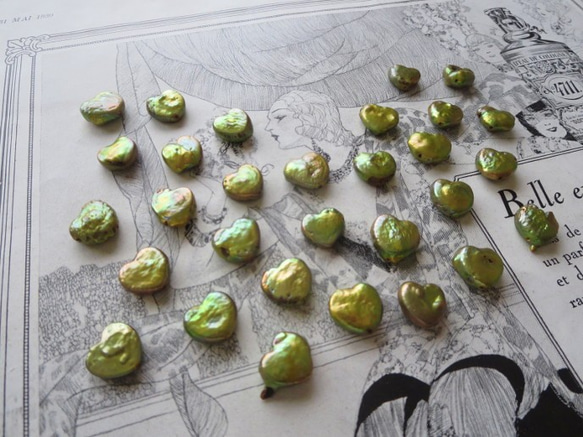 *♥*Freshwater Pearls Heart Golden Green 30pcs*♥* 2枚目の画像