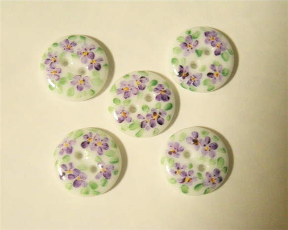 手描き上絵付♡磁器ボタン(2㎝)紫 3枚目の画像