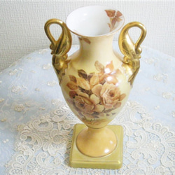 手描き上絵付♡花瓶（yellow系単色/薔薇）高さ25㎝横14㎝ 3枚目の画像