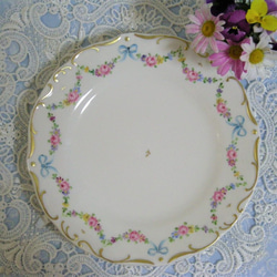 ♡ケーキ皿（小花ガーランド）直径19.5㎝ 1枚目の画像