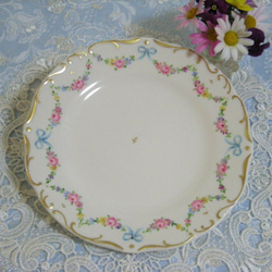 ♡ケーキ皿（小花ガーランド）直径19.5㎝ 2枚目の画像