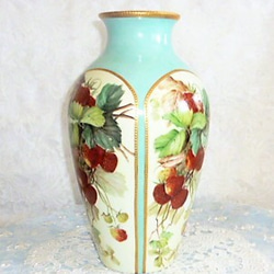 ♡hand painted  vase (いちご花瓶）高さ29㎝　　　　 2枚目の画像
