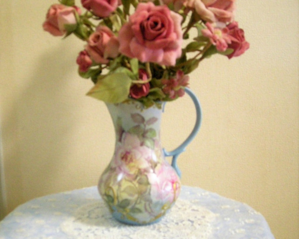 手描き上絵付♡hand painted rose pitcher  (水差し）高さ27㎝ 2枚目の画像