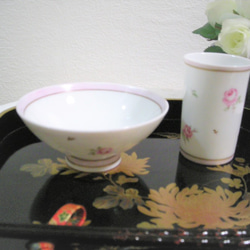 薔薇♡茶碗＋湯呑セット【A】＊他にデザイン違い3種あり 1枚目の画像