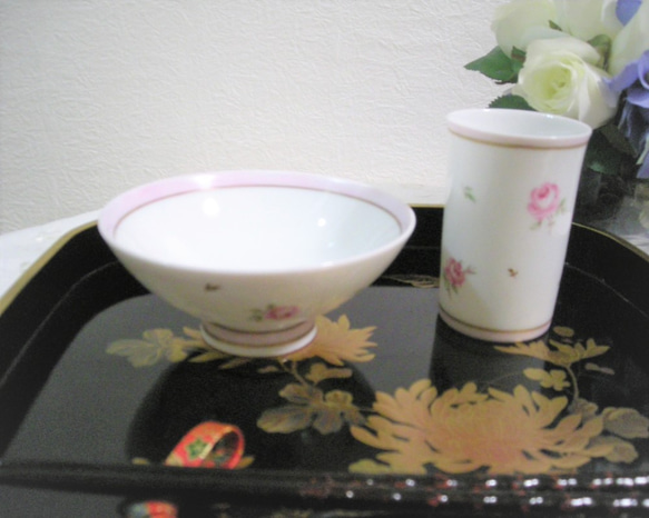 薔薇♡茶碗＋湯呑セット【A】＊他にデザイン違い3種あり 1枚目の画像