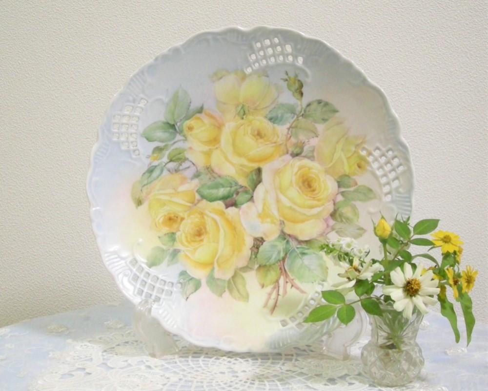 手描き上絵付♡26㎝飾り絵皿（黄色い薔薇）