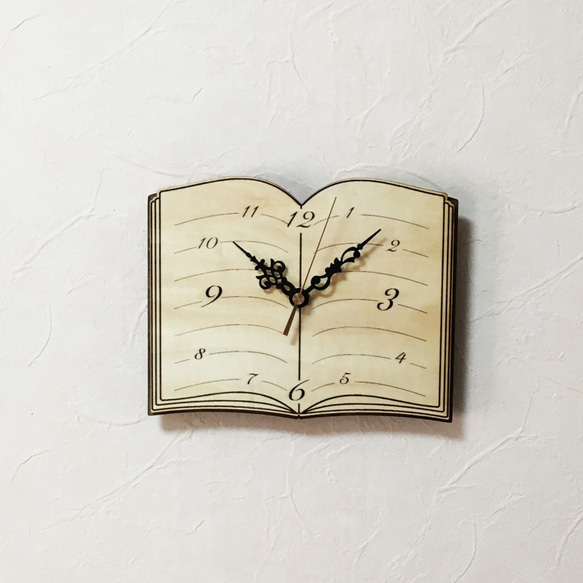 【受注製作】立体に見える本の形の掛け時計 4枚目の画像