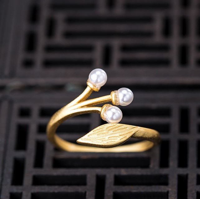 ＜受注制作＞葉っぱと果実のリング　パール　シルバー　R058