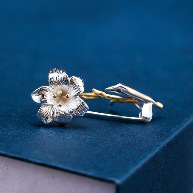 受注制作＞蓮の花のブローチはすパールC016 