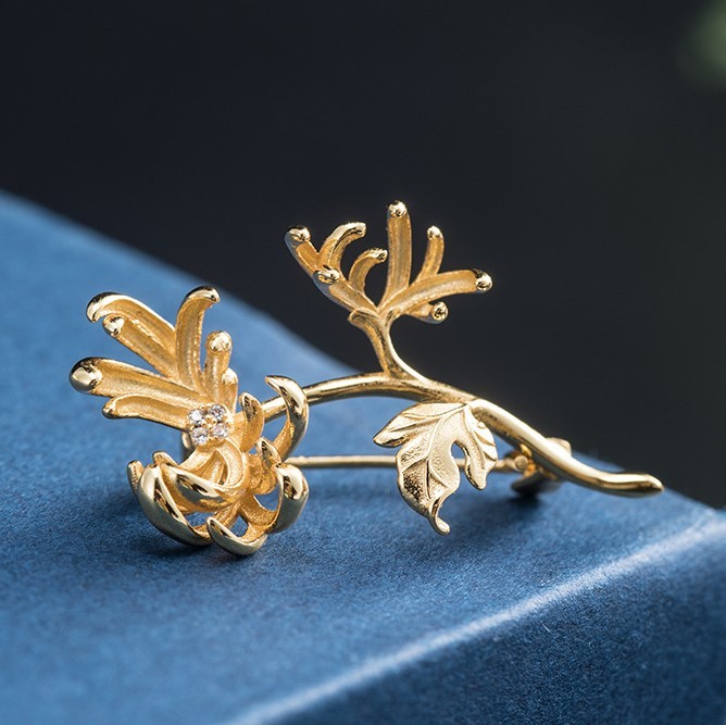 ＜受注制作＞菊の花のブローチ　きく　シルバー　C011