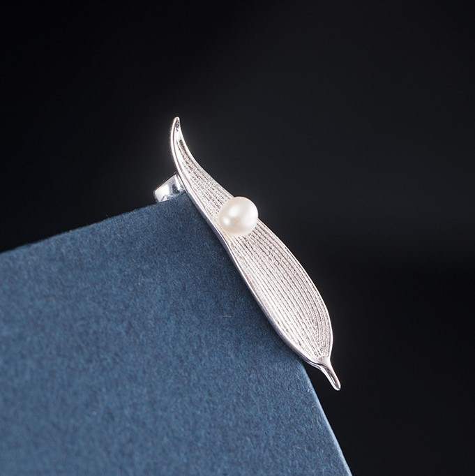 ＜受注制作＞笹の葉のブローチ　ささ　シルバー　C014