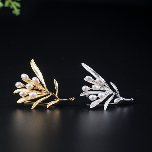 受注制作＞葉っぱのブローチ パール シルバー C018 ブローチ Vary 通販 