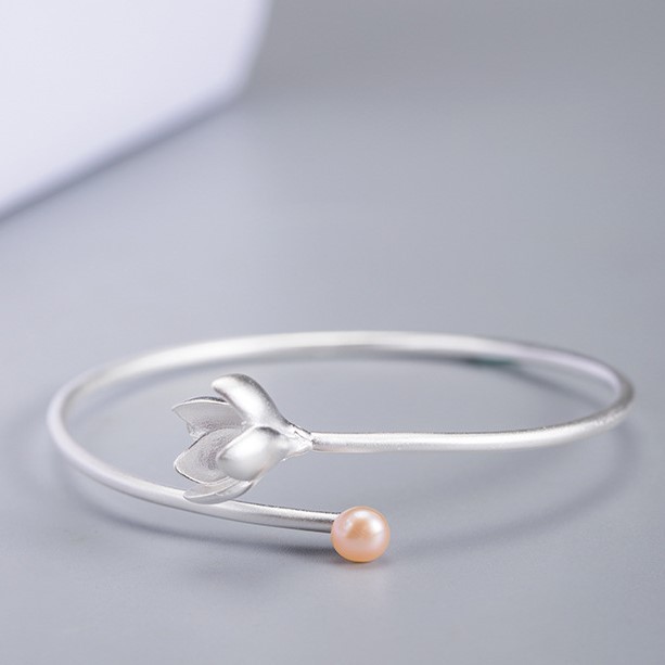 ＜受注制作＞ハクモクレンのバングル　白木蓮　シルバー　B020