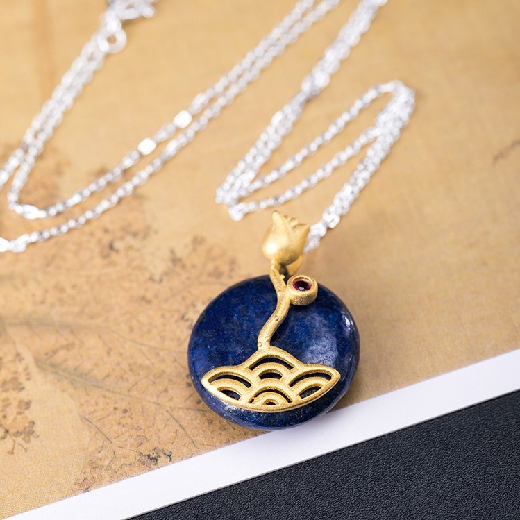 ＜受注制作＞花のペンダント　ラピスラズリ　シルバー N001