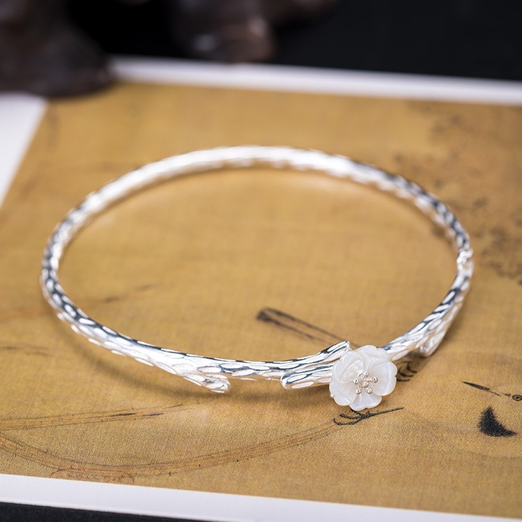 ＜受注制作＞桜のバングル　さくら　シェル　シルバー　B022