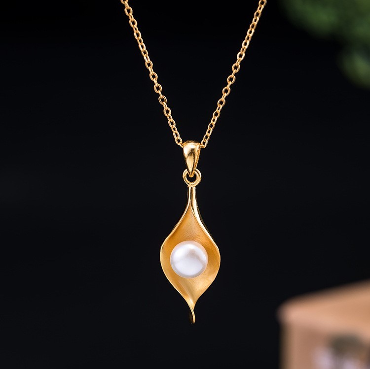 ＜受注制作＞葉っぱのペンダント　はっぱ　パール　シルバー N016