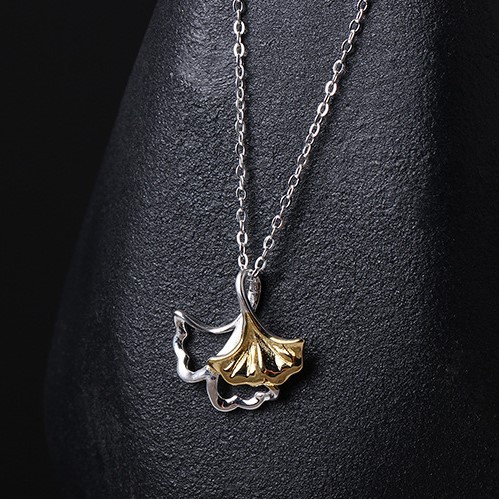 ＜受注制作＞銀杏のペンダント　イチョウ　シルバー N021 9,344円