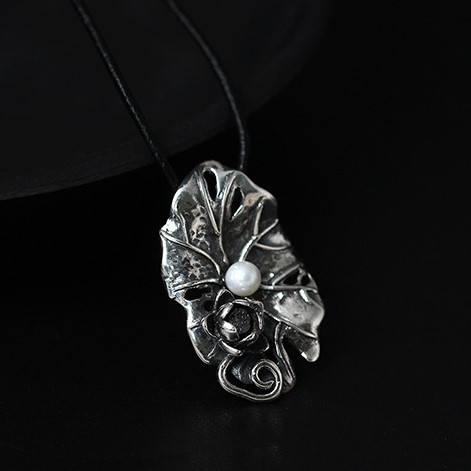 ＜受注制作＞蓮のペンダント　はす　パール　シルバー N034