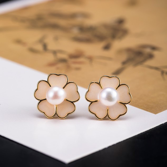 ＜受注制作＞花のピアス　はな　パール　シルバー　P015