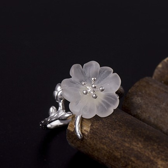 ＜受注制作＞サンカヨウのリング  朝露を吸って花びらが透明になる美しい花「サンカヨウ」フリーサイズ　0215 2枚目の画像
