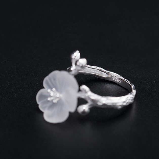 ＜受注制作＞サンカヨウのリング シルバー 水晶 朝露を吸って花びらが透明になる美しい花「サンカヨウ」0236