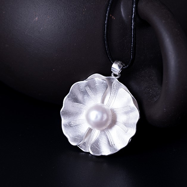 ＜受注制作＞ハスのペンダント　SILVER　パール　0409