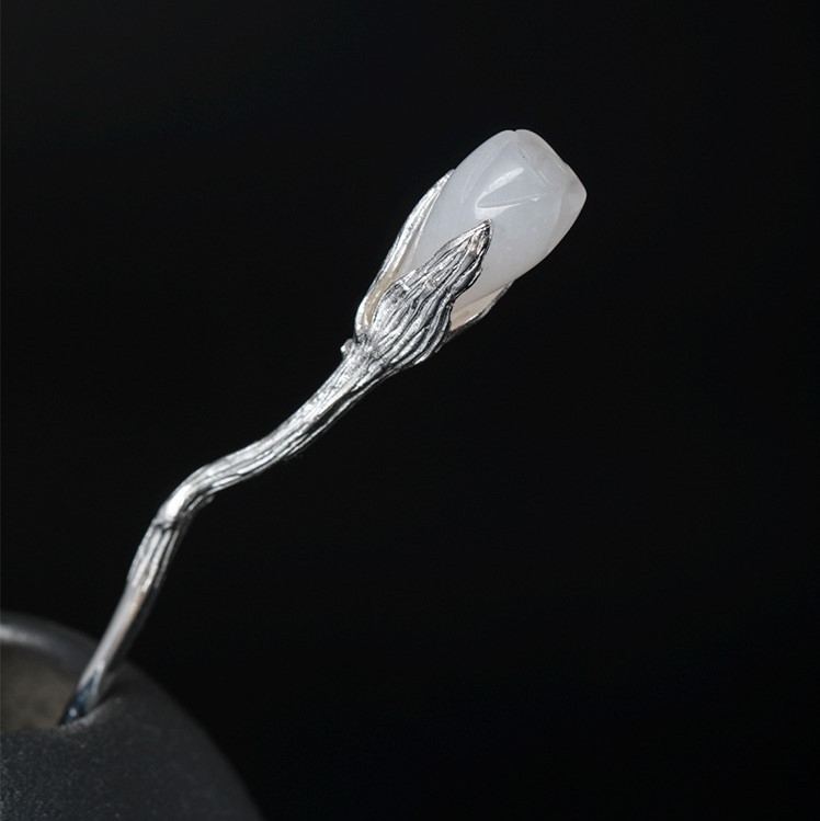 ハクモクレンのかんざし - 使うたびに、春の訪れを思わせる　K002