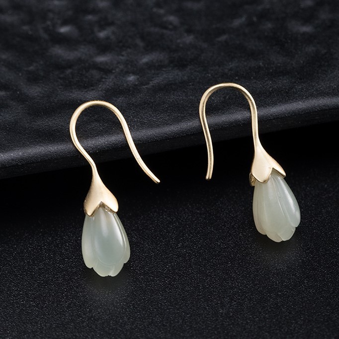 ＜受注制作＞和闐玉のピアス　SILVER　　0421