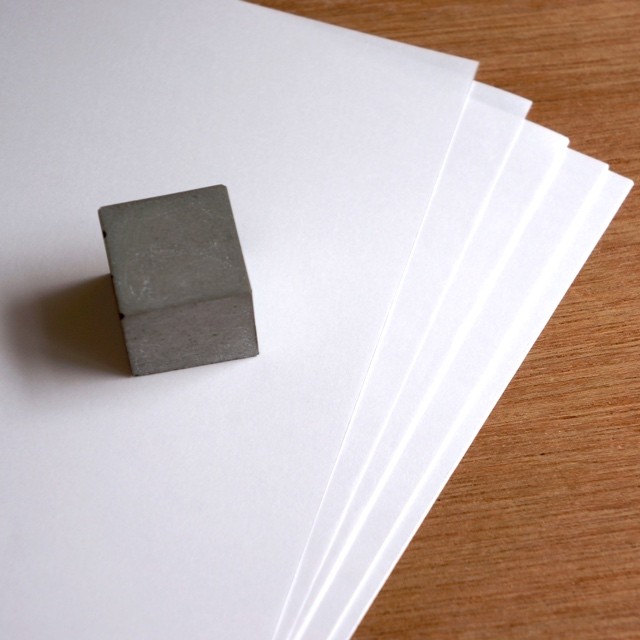 セメントキューブペーパーウェイト（小） その他雑貨 pokune