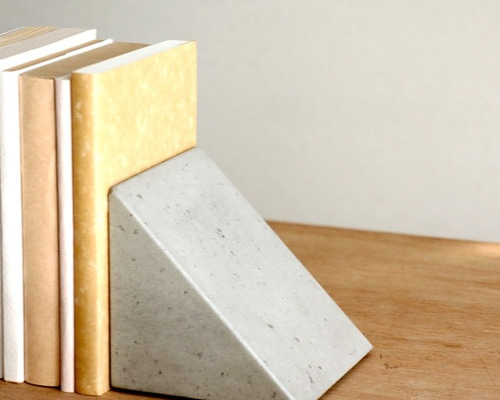 希少　真鍮製 鶴のブックエンド 2個セット FUTAGAMI（フタガミ）ブックエンド 真鍮 | LIVING MOTIF｜家具