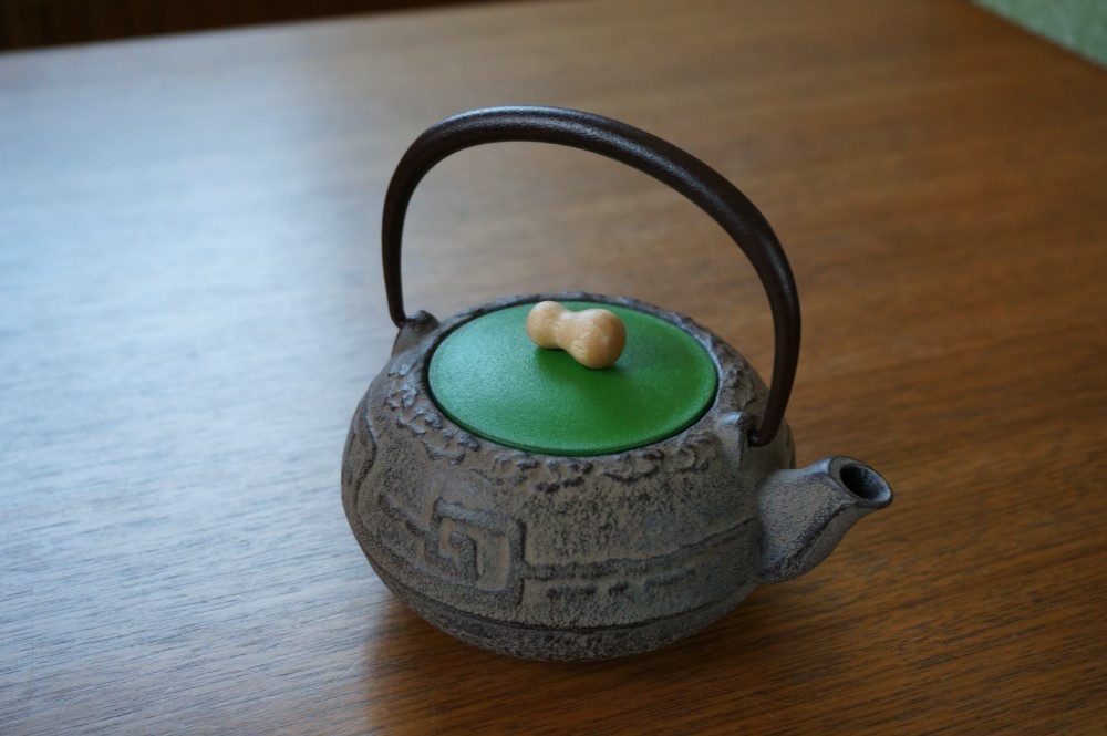 【お祝い　記念品　贈り物】　急須　彩雲・緑