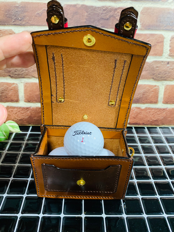 手縫いの革のゴルフボールケース(カバンタイプ、ブラウン) 7枚目の画像