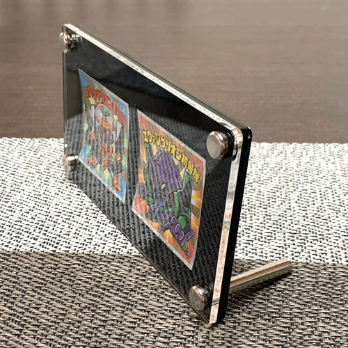 ビックリマンチョコ用・黒枠フレーム アクリル スクリューダウン