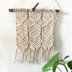 1_820e3a4b656d7622ef892b59aaec