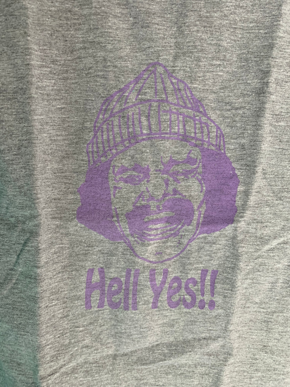 【再販・GILDAN Sサイズ 120サイズ】HELL YES!! Ｔシャツ　灰色 グレー キッズ 2枚目の画像