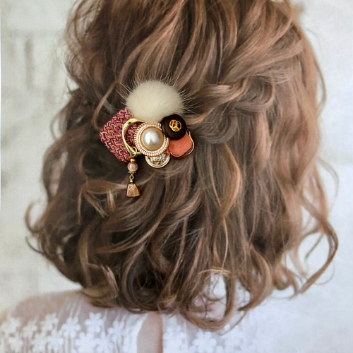 オレンジとツイードボタンの秋冬ポニーフック ツイードとファーの大人