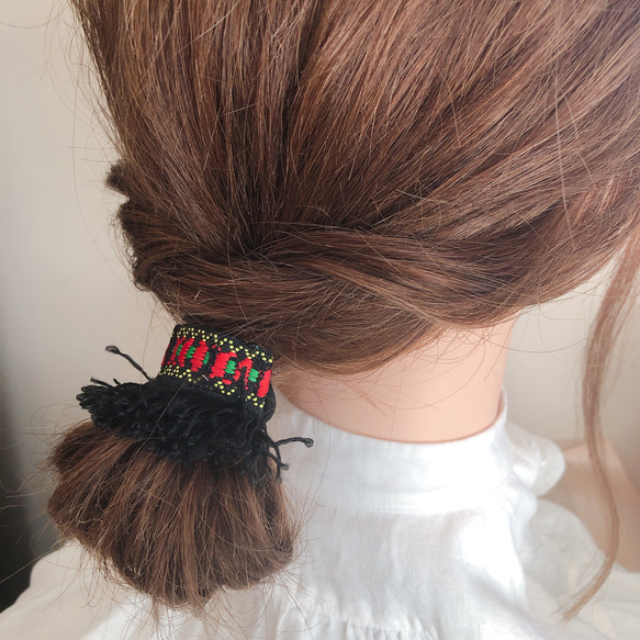 Black/fringe/ネイティブ柄/read 簡単結ぶだけ！ネイティブ柄ヘアゴム　小 1枚目の画像