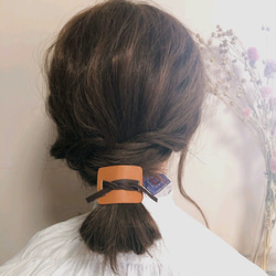 本革/レザー/ヘアーアクセサリー/brown/camel  秋を先取り！本革小洒落ヘアーアクセサリー　 1枚目の画像