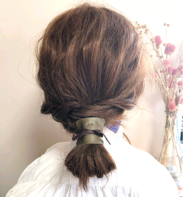 本革/レザー/ヘアーアクセサリー/brown/khaki  秋先取り！本革レザーヘアーアクセサリー 2枚目の画像