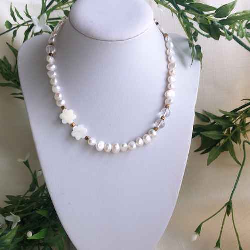 フラワー形マザーオブパール&淡水バロックパールネックレス ネックレス