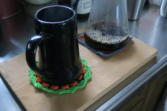 ホーローのコーヒーポットがぴったりおさまるコットンコースター 5枚目の画像