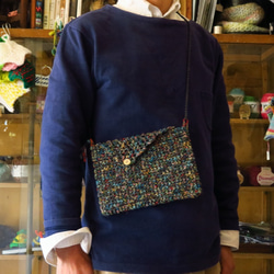 和紙の糸で編んだ　手編みのサコッシュ 2枚目の画像